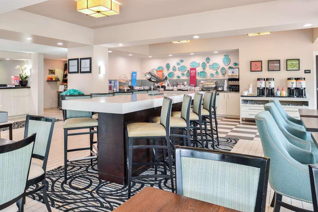Hampton Inn Vero Beach Outlets Restoran fotoğraf